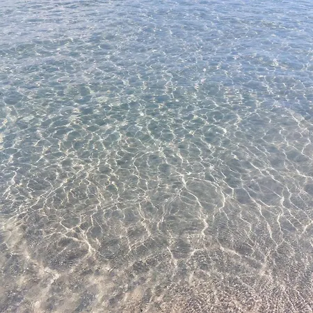 A Due Passi Dal Mare アパート