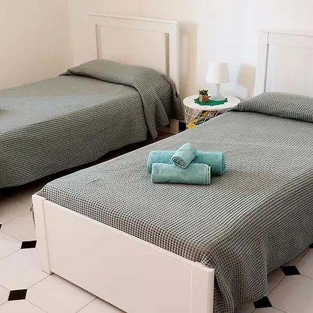 A Due Passi Dal Mare