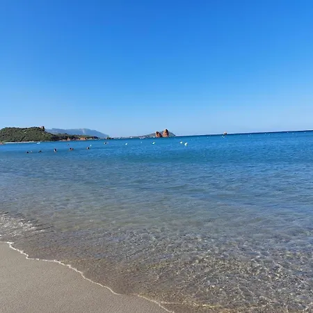 A Due Passi Dal Mare *