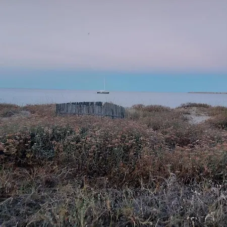 A Due Passi Dal Mare